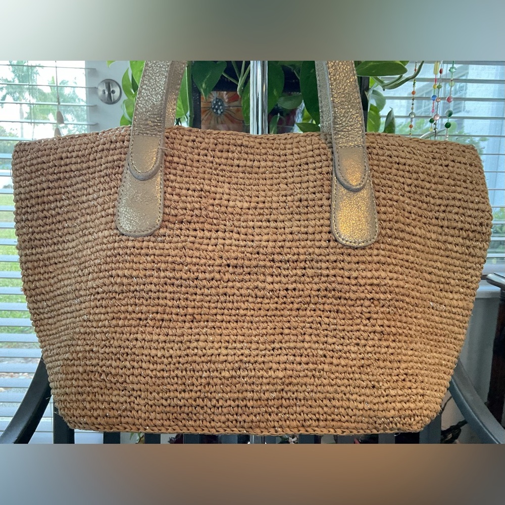 TOMMY BAHAMA STRAW WOVEN BAG LINED THICK DOUBLE GOLD LEATHER HANDLES